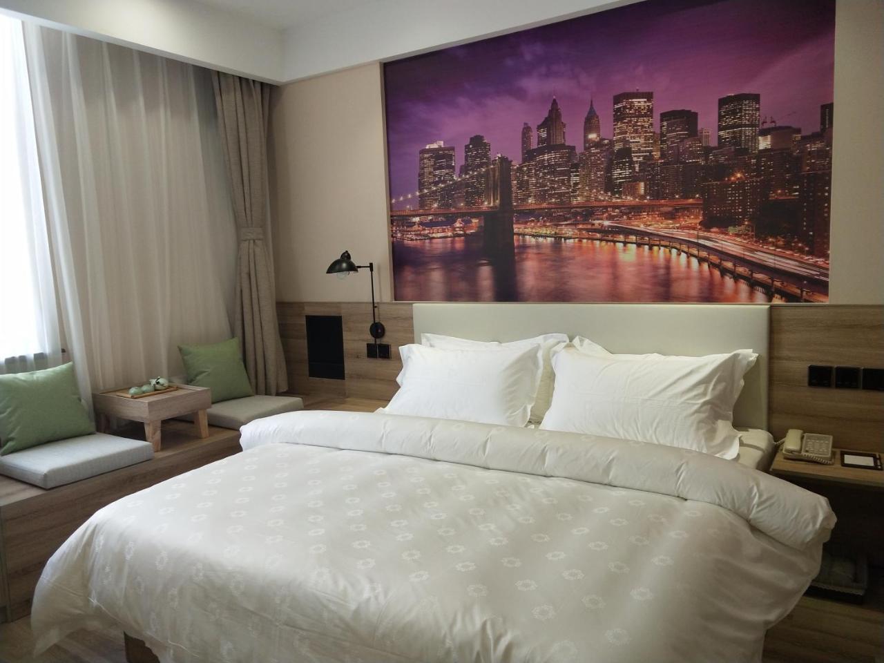 Jinjiang Metropolo Hotel Nanjing Jiangjun Dadao Hehai University Branch Bagian luar foto