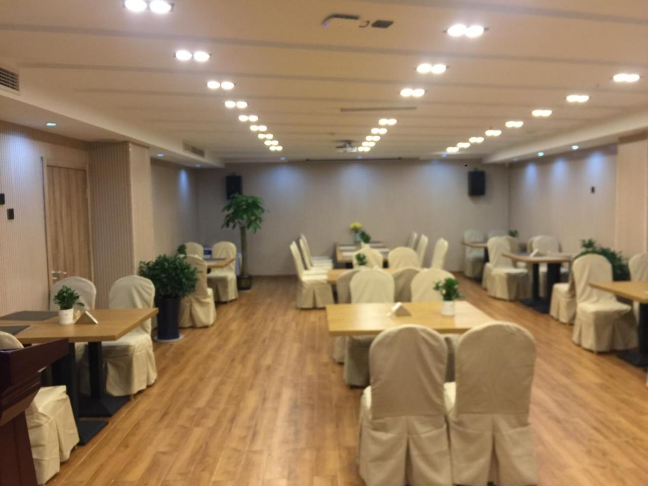 Jinjiang Metropolo Hotel Nanjing Jiangjun Dadao Hehai University Branch Bagian luar foto