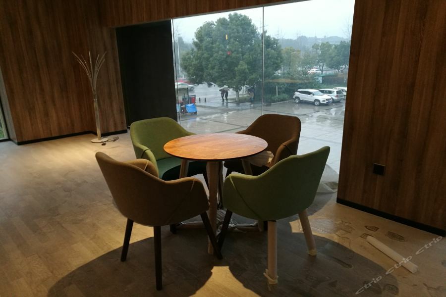Jinjiang Metropolo Hotel Nanjing Jiangjun Dadao Hehai University Branch Bagian luar foto