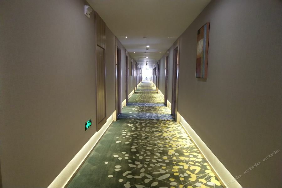 Jinjiang Metropolo Hotel Nanjing Jiangjun Dadao Hehai University Branch Bagian luar foto